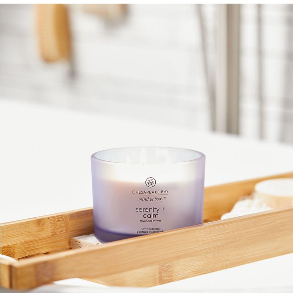 🆕🪷 CHESAPEAKE BAY MIND & BODY “SERENITY & CALM” 3-WICK JARRED CANDLE. (11 oz). - Picture 4 of 9